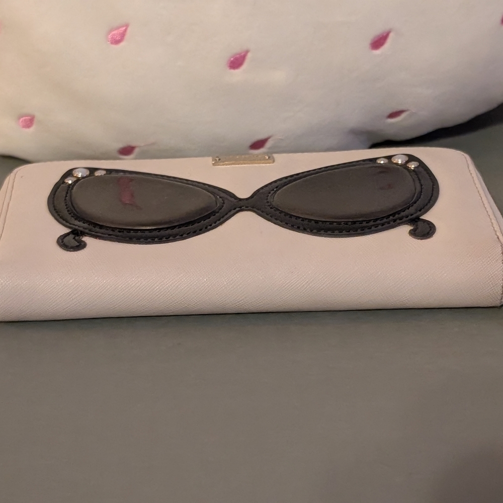 Kate Spade Storybook Interior Wallet with Black Sunglasses Design - Picture 4 of 4